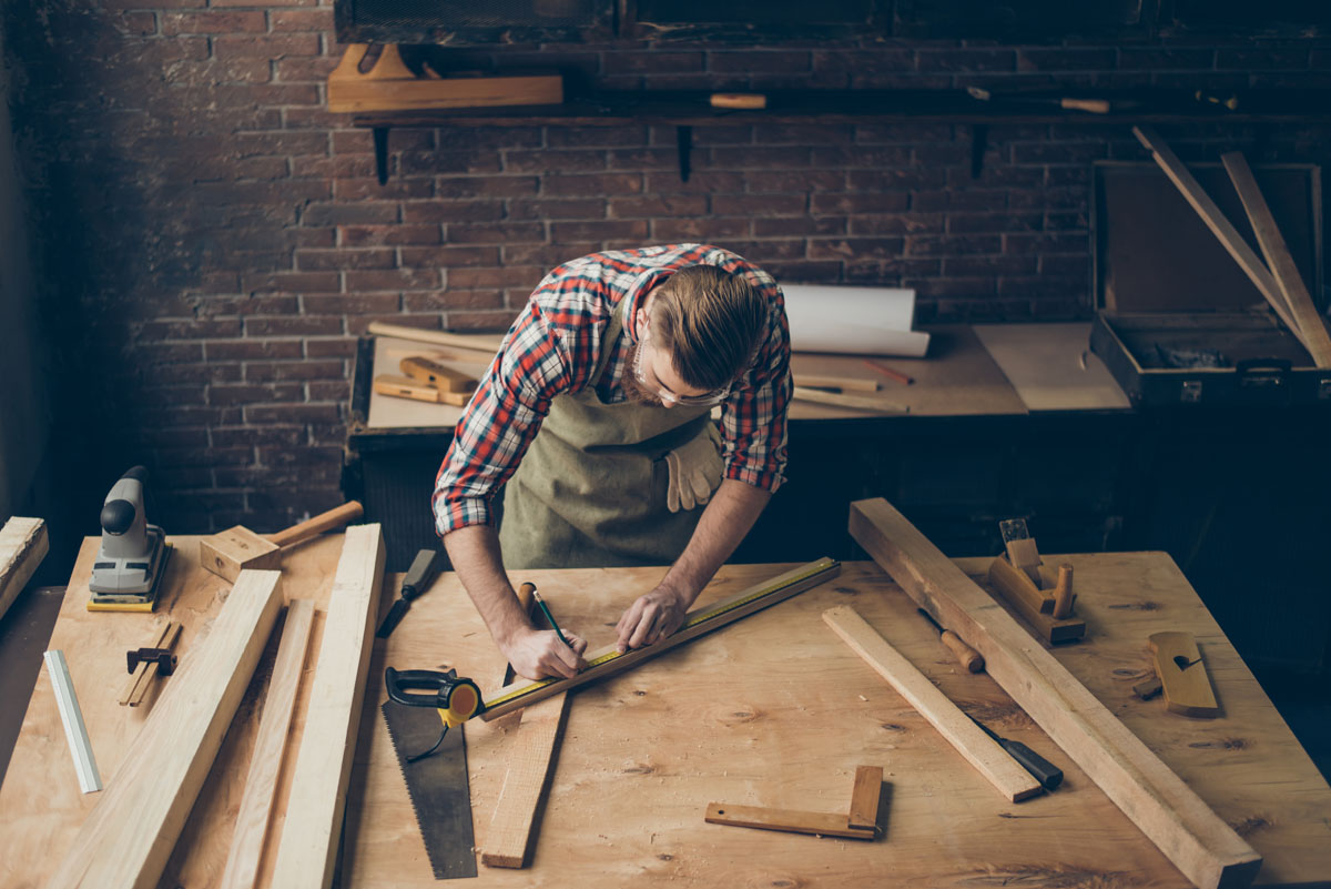 Handsome-Joiner-Work-In-Carpen-17118-1